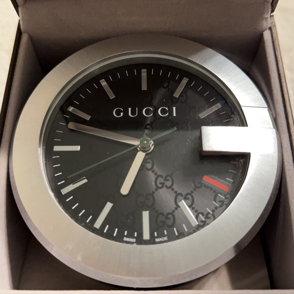 Gucci clock used
